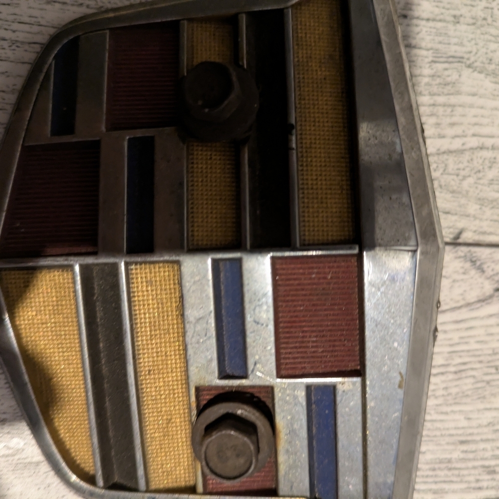 Cadillac Car Stereo Receiver Emblem - Multicolor - Picture 3 of 6